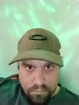 ShakeyJ87 online show from March 21, 2025, 2:40 pm