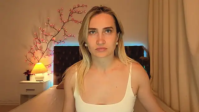 KateOwyns online show from June 4, 2026, 11:59 am