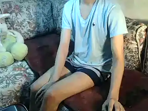 Snapshot of anwarlovemaroc chatting on March 14, 2025, 7:15 am anwarlovemaroc online show from March 14, 2025, 7:15 am