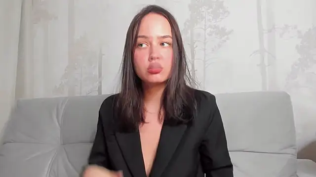 milkyWeyy online show from March 13, 2026, 3:39 pm