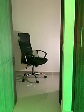 Liloo8923 online show from March 7, 2026, 4:08 am