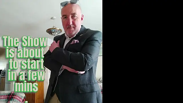 Adamdaddybear online show from October 1, 2025, 7:46 am