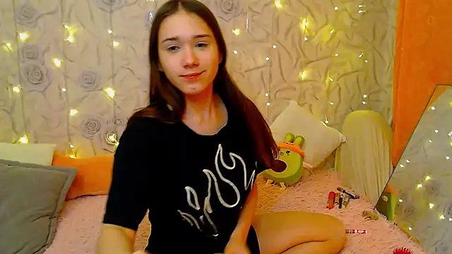 Snapshot of fluffy_kitty_ chatting on October 30, 2025, 9:01 pm fluffy kitty online show from October 30, 2025, 9:01 pm