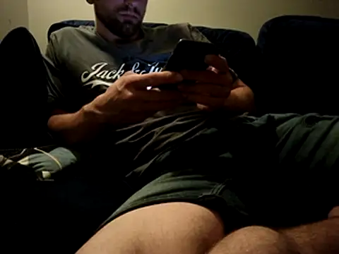 Snapshot of mikhael999 chatting on June 6, 2026, 8:58 pm mikhael999 online show from June 6, 2026, 8:58 pm