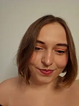 Snapshot of alysia_storm chatting on February 4, 2026, 10:38 pm alysia storm online show from February 4, 2026, 10:38 pm