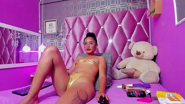 Snapshot of DANNARIOSS chatting on December 11, 2024, 7:36 pm DANNARIOSS online show from December 11, 2024, 7:36 pm