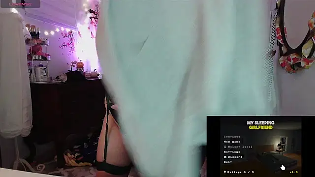 Sweetleeahxx online show from December 13, 2025, 11:11 pm