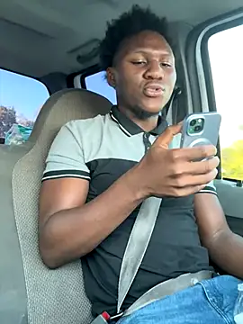 Snapshot of Festivitiesking1 chatting on September 18, 2025, 12:30 pm Festivitiesking1 online show from September 18, 2025, 12:30 pm