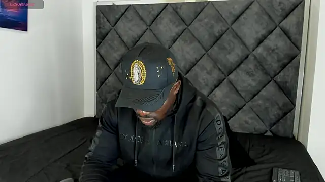 Latrellx7 online show from October 16, 2025, 3:37 am