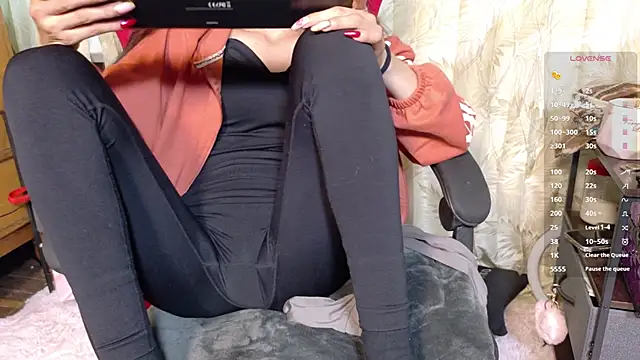 Snapshot of sweetdam12 chatting on January 17, 2026, 7:50 pm sweetdam12 online show from January 17, 2026, 7:50 pm