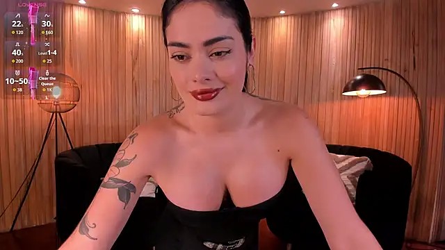 GiaFerrara online show from November 26, 2025, 7:25 pm