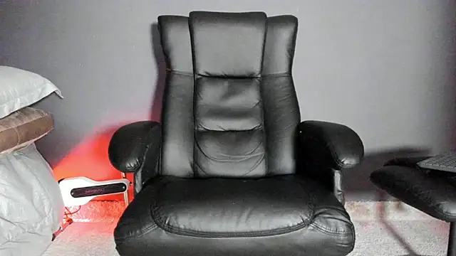 Brock hurn1 online show from December 5, 2025, 12:54 am