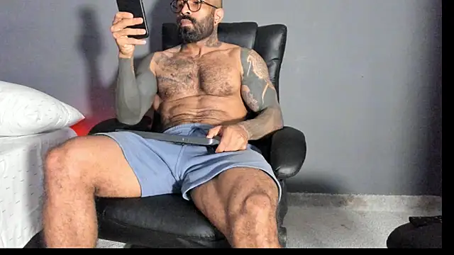 Brock hurn1 online show from November 13, 2025, 1:09 am