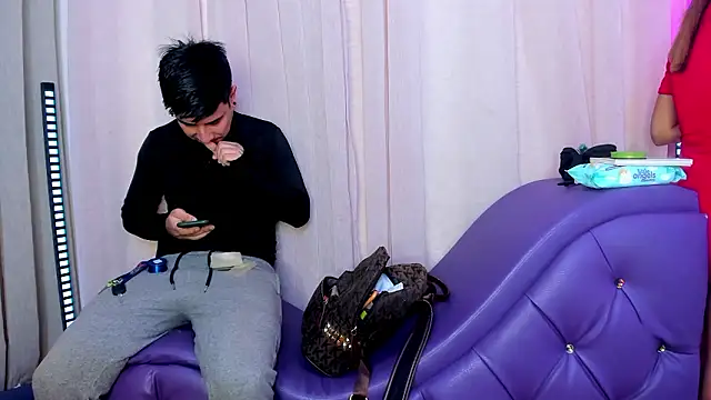 Yourslust  online show from March 8, 2026, 7:39 pm