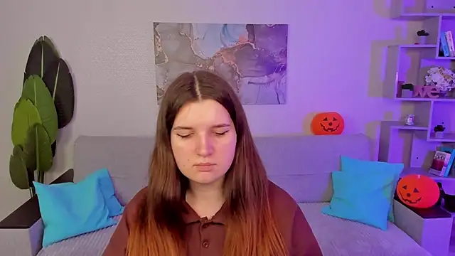 BonneyLove online show from November 6, 2025, 7:40 pm