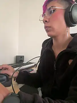 Snapshot of MiaMorgan_ chatting on February 5, 2026, 1:07 pm MiaMorgan online show from February 5, 2026, 1:07 pm