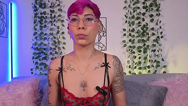 Snapshot of MiaMorgan_ chatting on March 3, 2026, 9:49 am MiaMorgan online show from March 3, 2026, 9:49 am