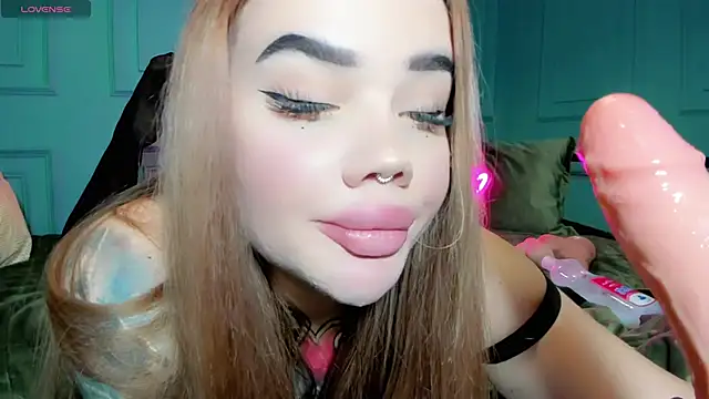 Aira vi online show from January 11, 2025, 2:47 pm