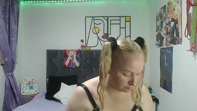 Snapshot of emperabigbootybigass chatting on June 3, 2026, 2:33 pm emperabigbootybigass online show from June 3, 2026, 2:33 pm