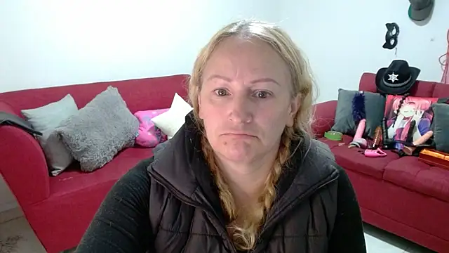 emperabigbootybigass online show from February 4, 2026, 12:33 pm