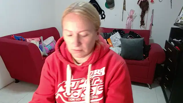 emperabigbootybigass online show from March 12, 2026, 12:31 pm