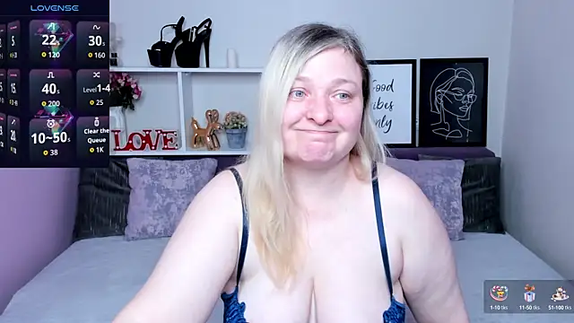 AnnaXCherri online show from October 11, 2025, 3:29 am