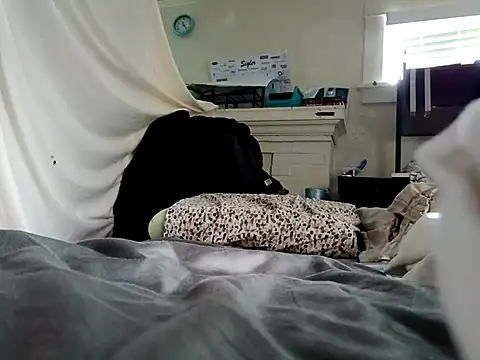 DevinToore online show from November 23, 2025, 7:24 pm