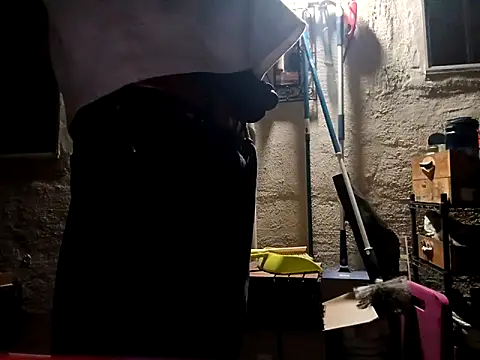 DevinToore online show from November 15, 2025, 8:51 am