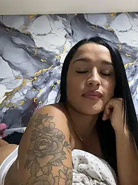 Snapshot of KatalinnaBrown chatting on February 4, 2026, 11:27 am KatalinnaBrown online show from February 4, 2026, 11:27 am