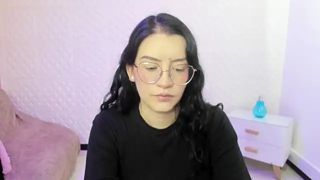 Snapshot of Violetaa_diazz chatting on September 27, 2025, 9:10 pm Violetaa diazz online show from September 27, 2025, 9:10 pm