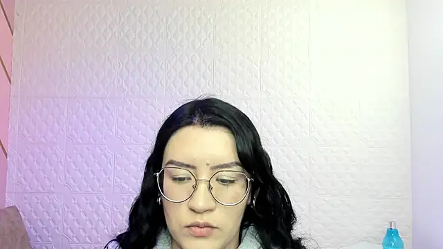 Snapshot of Violetaa_diazz chatting on September 15, 2025, 9:04 pm Violetaa diazz online show from September 15, 2025, 9:04 pm