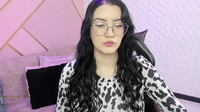 Snapshot of Violetaa_diazz chatting on October 3, 2025, 9:27 pm Violetaa diazz online show from October 3, 2025, 9:27 pm