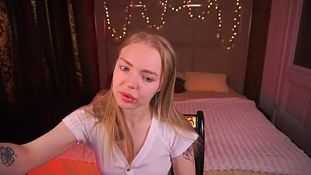 EmilySunshineS online show from June 1, 2026, 4:45 am