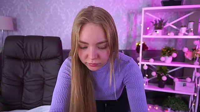 EmilySunshineS online show from October 24, 2025, 6:01 am