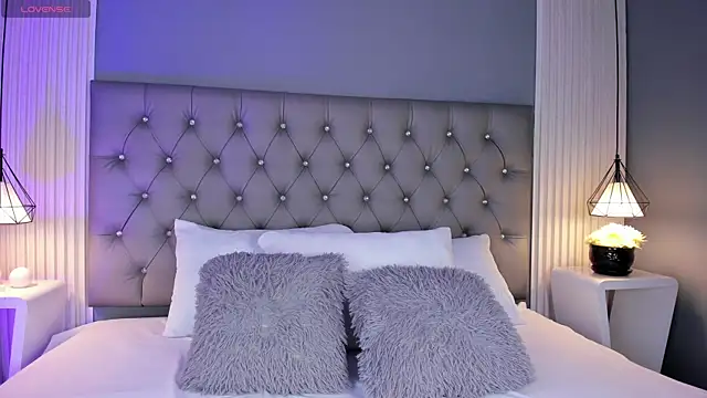 VioletthaRous online show from February 27, 2026, 10:53 pm