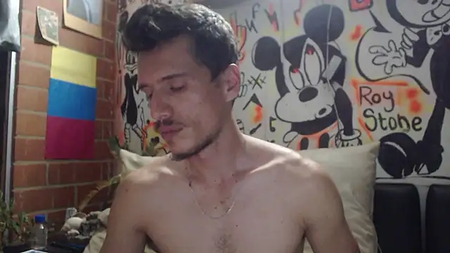 roystonee01 online show from October 28, 2025, 1:39 am