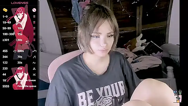 madokapruriens online show from November 18, 2025, 4:05 am