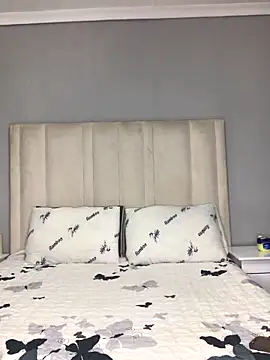 Pearl 00 online show from November 25, 2025, 10:26 am