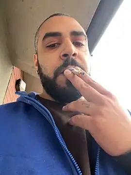 Dikkiduohottt online show from March 7, 2026, 3:39 pm