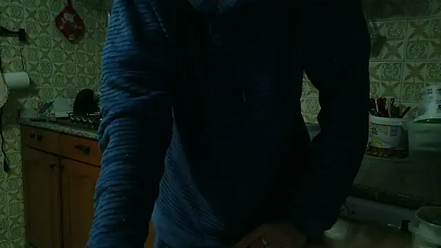 Snapshot of VeneRed chatting on January 6, 2026, 3:27 pm VeneRed online show from January 6, 2026, 3:27 pm