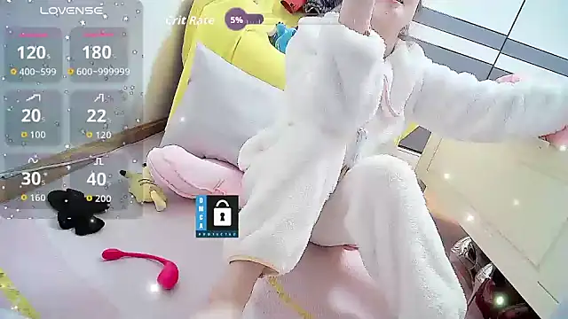 CN-Shanshan online show from November 11, 2025, 1:50 pm