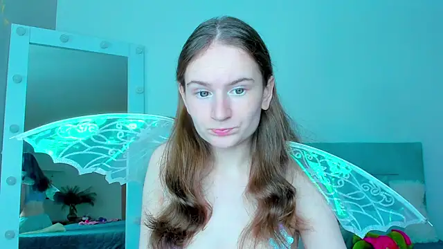 L1ittle kitty  online show from November 12, 2025, 6:39 am