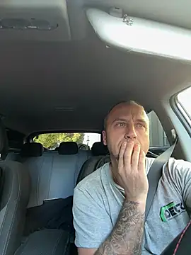 Lecatore80 online show from April 8, 2026, 3:46 pm