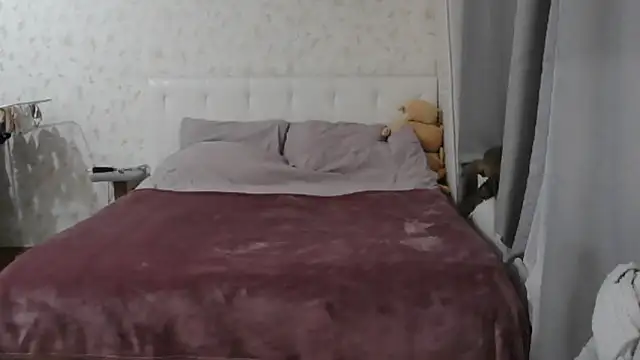 KateBunny online show from October 7, 2025, 3:35 pm