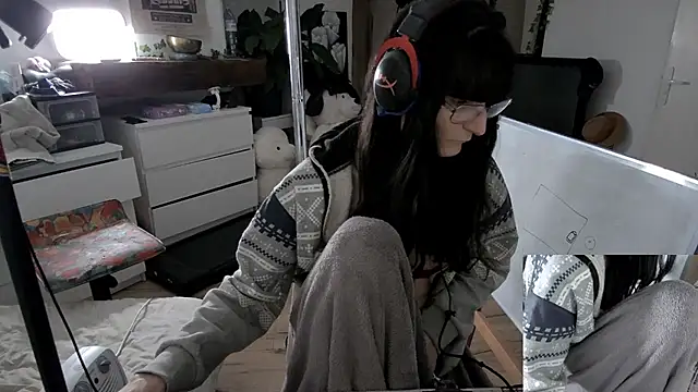 CeriseLapine online show from January 6, 2026, 9:19 pm