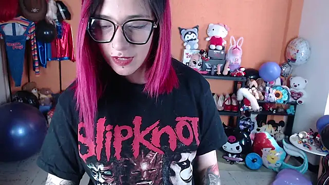 Snapshot of MissMiia2 chatting on September 25, 2025, 5:08 pm MissMiia2 online show from September 25, 2025, 5:08 pm
