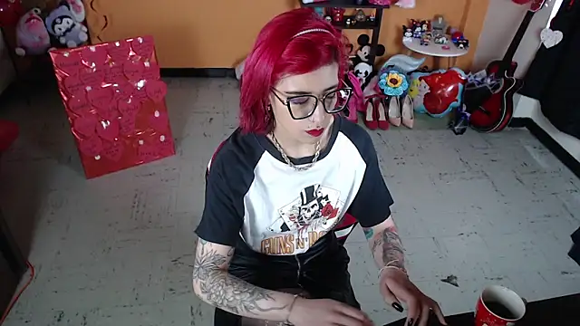 Snapshot of MissMiia2 chatting on February 28, 2025, 12:52 pm MissMiia2 online show from February 28, 2025, 12:52 pm