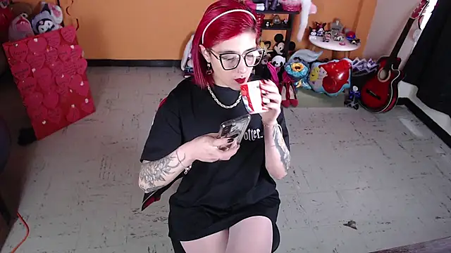 Snapshot of MissMiia2 chatting on March 7, 2025, 12:56 pm MissMiia2 online show from March 7, 2025, 12:56 pm
