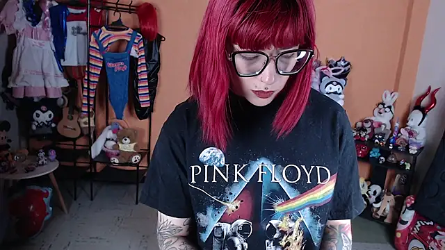 Snapshot of MissMiia2 chatting on February 21, 2026, 12:01 am MissMiia2 online show from February 21, 2026, 12:01 am