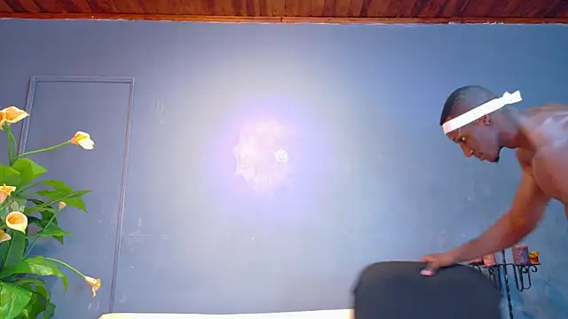Iker bigdick online show from June 1, 2026, 3:44 pm